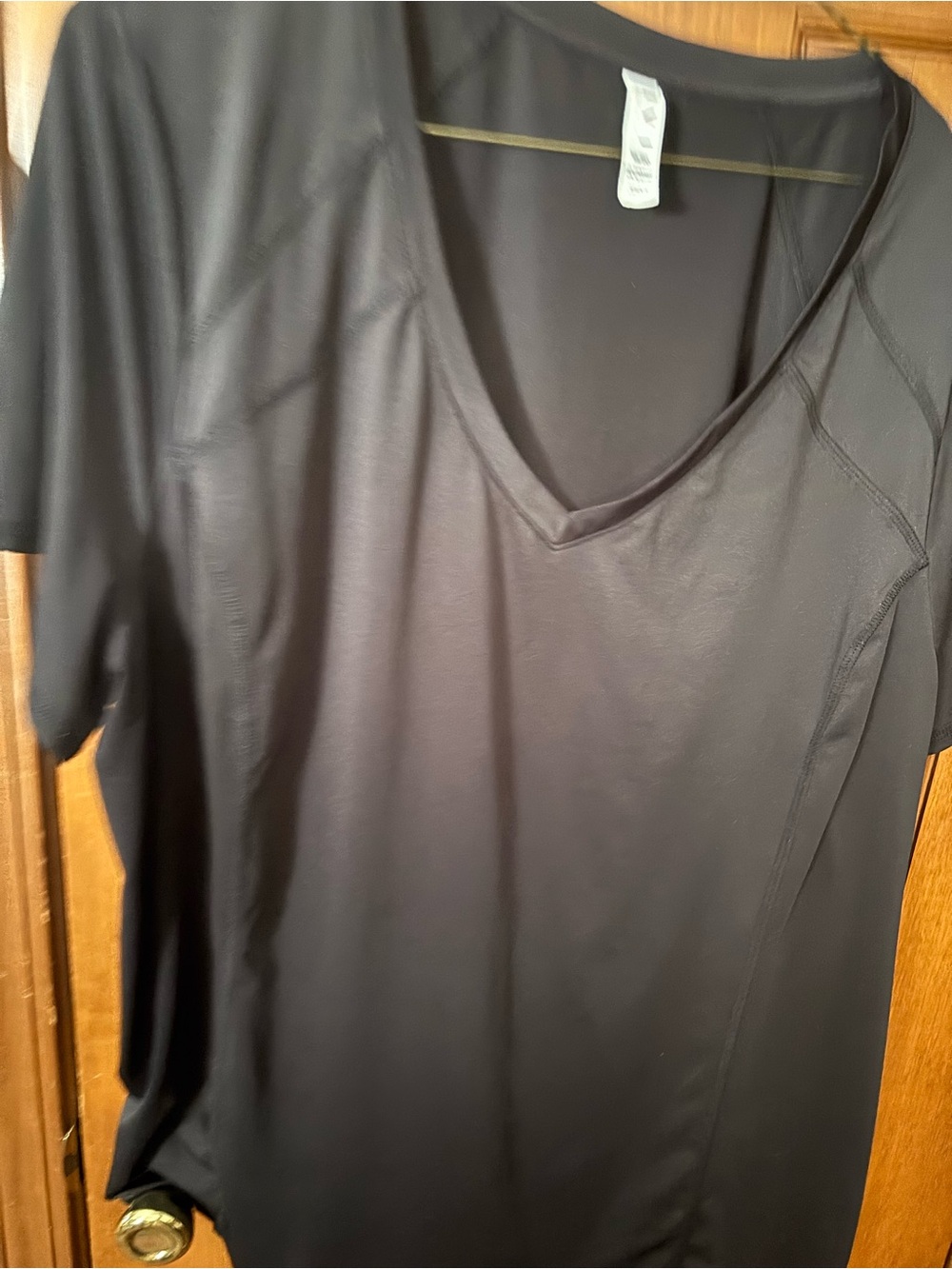 Livi Active Black V-Neck Short Sleeve Tee